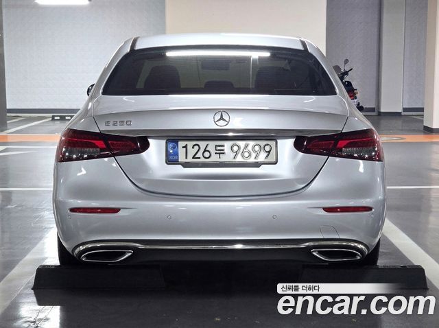 Mercedes-Benz E-Class E250 Avantgarde