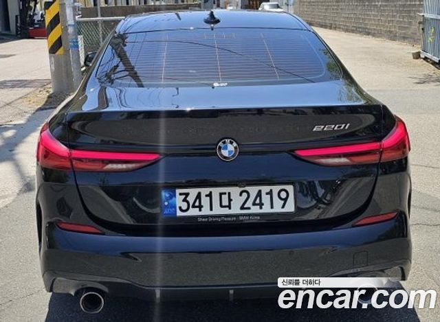 BMW 2-Series 220i M Sports