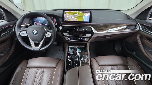 BMW 5-Series 523d Luxury