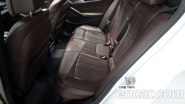 BMW 5-Series 523d M Sport