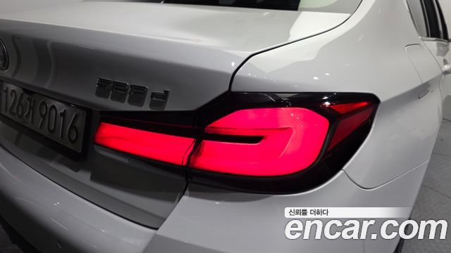BMW 5-Series 523d M Sport