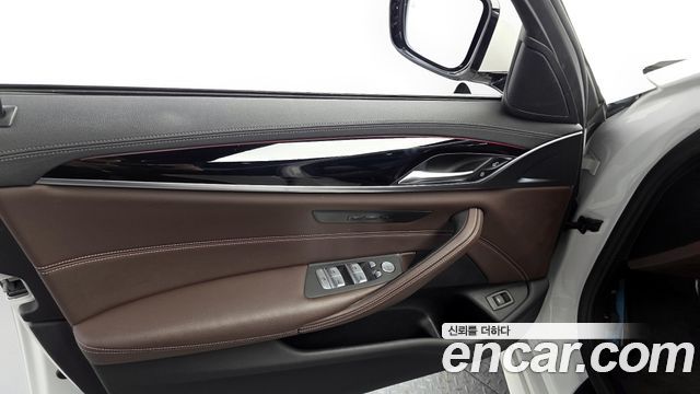BMW 5-Series 523d M Sport