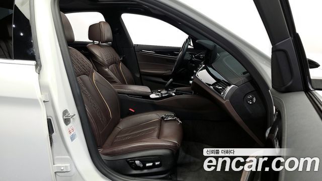 BMW 5-Series 523d M Sport