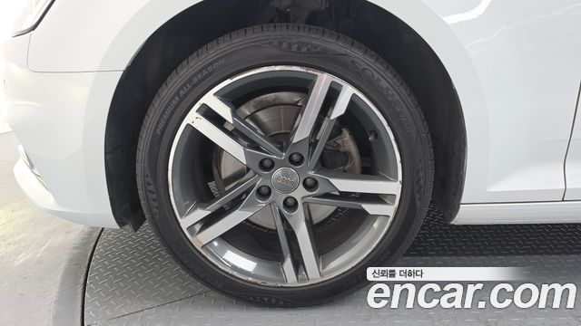 Audi A4 40 TFSI Premium