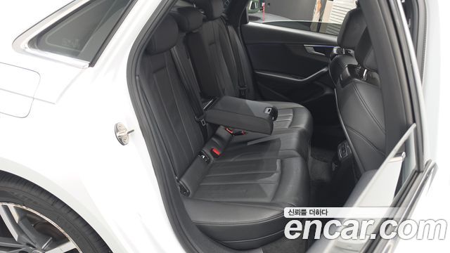 Audi A4 40 TFSI Premium