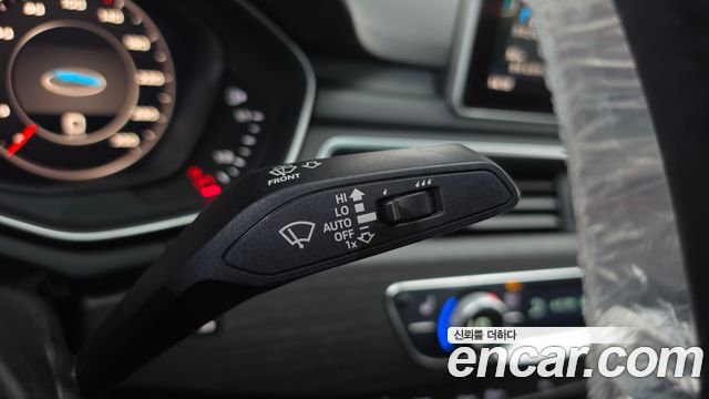 Audi A4 40 TFSI Premium