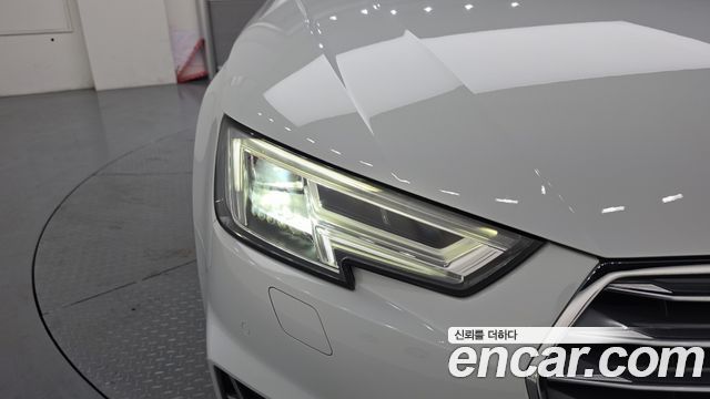 Audi A4 40 TFSI Premium