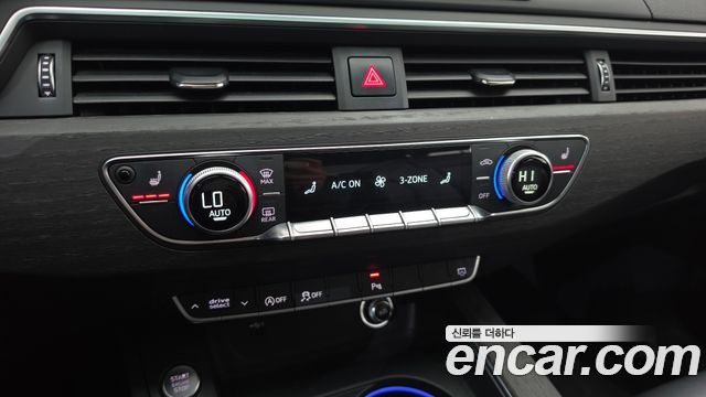 Audi A4 40 TFSI Premium