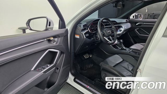 Audi Q3 35 TDI Premium Sportback