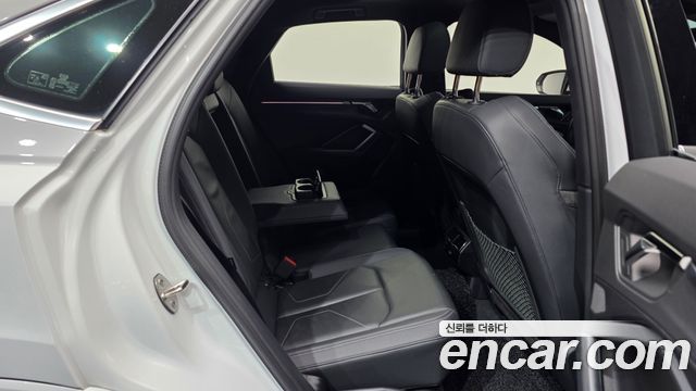 Audi Q3 35 TDI Premium Sportback