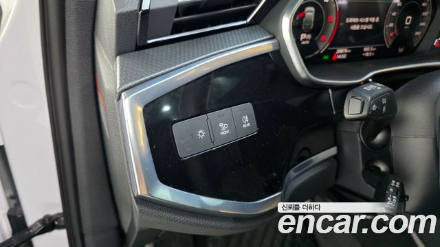 Audi Q3 35 TDI Premium Sportback