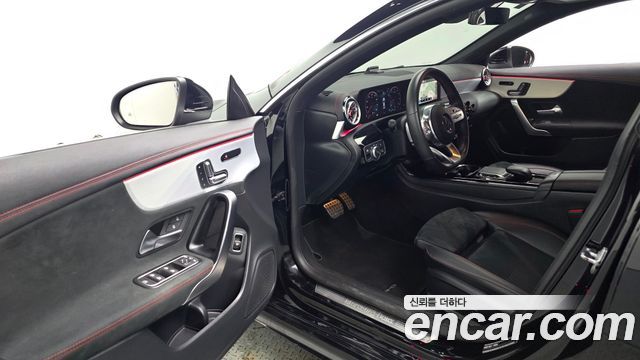 Mercedes-Benz CLA-Class CLA250 4MATIC