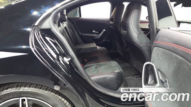 Mercedes-Benz CLA-Class CLA250 4MATIC