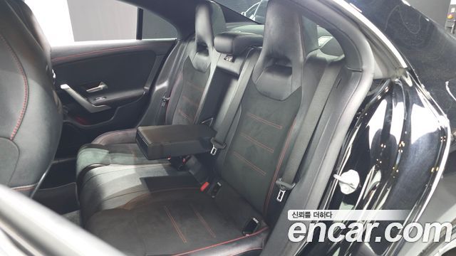 Mercedes-Benz CLA-Class CLA250 4MATIC