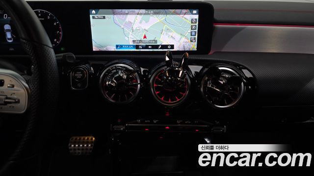 Mercedes-Benz CLA-Class CLA250 4MATIC
