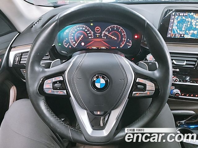 BMW 5-Series 530i xDrive Luxury Plus