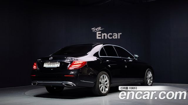 Mercedes-Benz E-Class E220d 4MATIC Exclusive