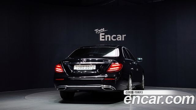 Mercedes-Benz E-Class E220d 4MATIC Exclusive