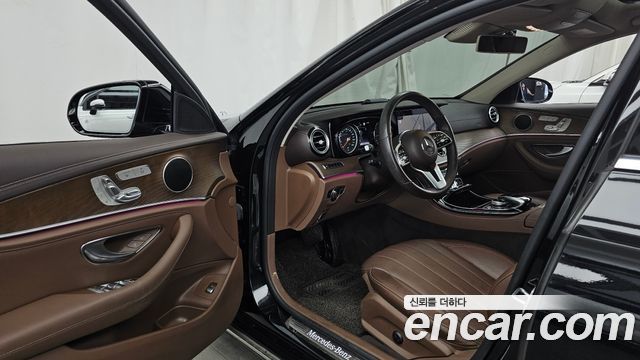 Mercedes-Benz E-Class E220d 4MATIC Exclusive