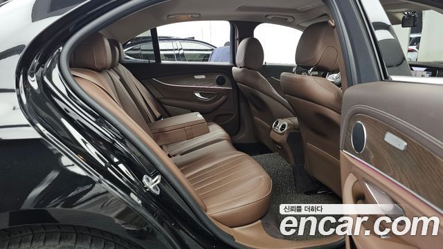 Mercedes-Benz E-Class E220d 4MATIC Exclusive