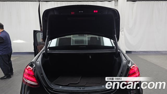 Mercedes-Benz E-Class E220d 4MATIC Exclusive