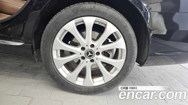 Mercedes-Benz E-Class E220d 4MATIC Exclusive