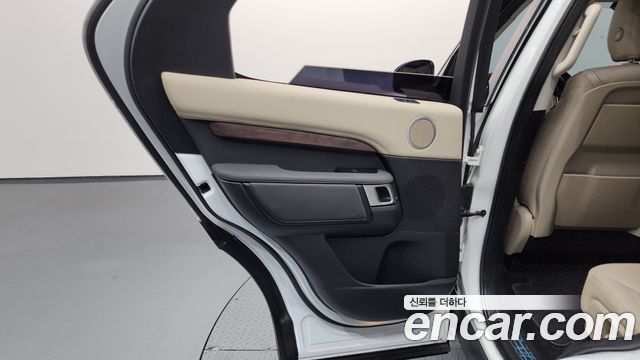 Land Rover Discovery 3.0 SD6 HSE