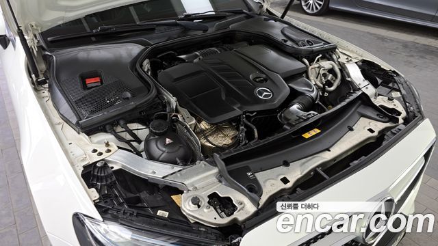 Mercedes-Benz E-Class E220d Coupe