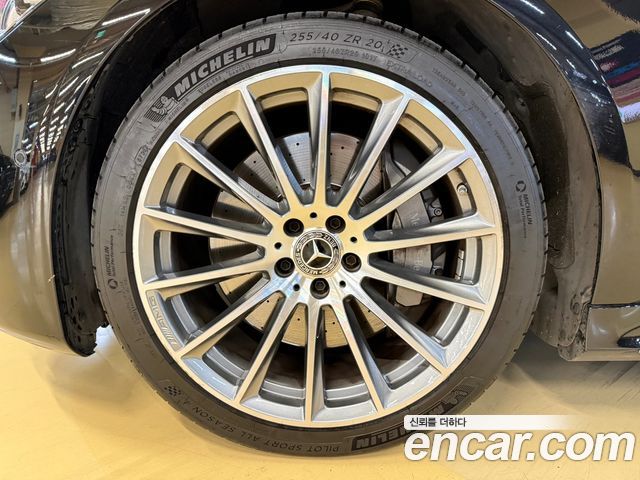 Mercedes-Benz S-Class S500L 4MATIC