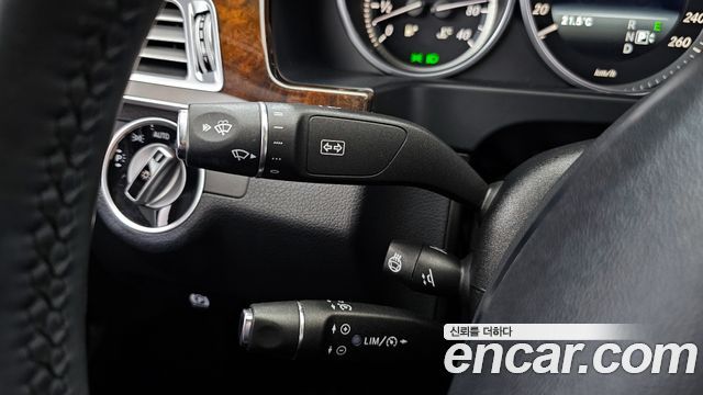 Mercedes-Benz E-Class E300 Elegance