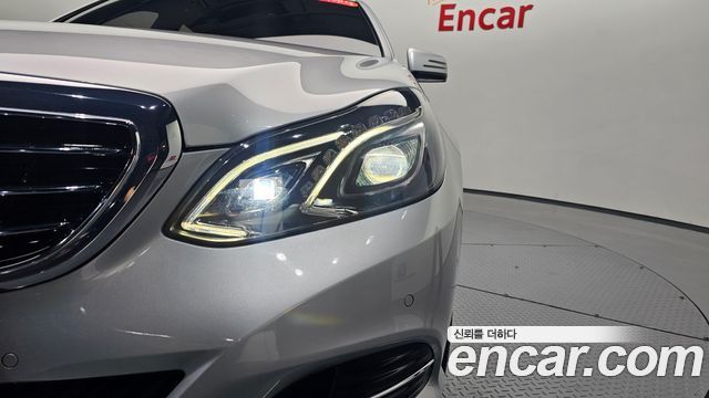 Mercedes-Benz E-Class E300 Elegance