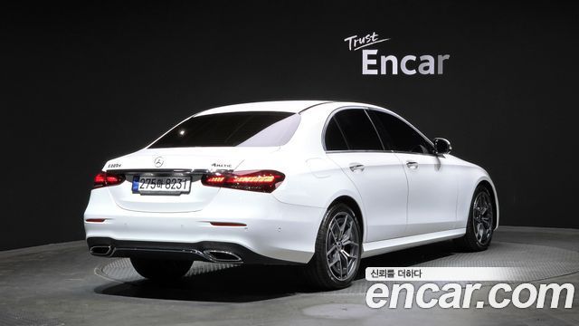 Mercedes-Benz E-Class E220d 4MATIC AMG Line