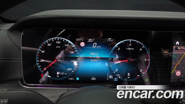 Mercedes-Benz E-Class E220d 4MATIC AMG Line