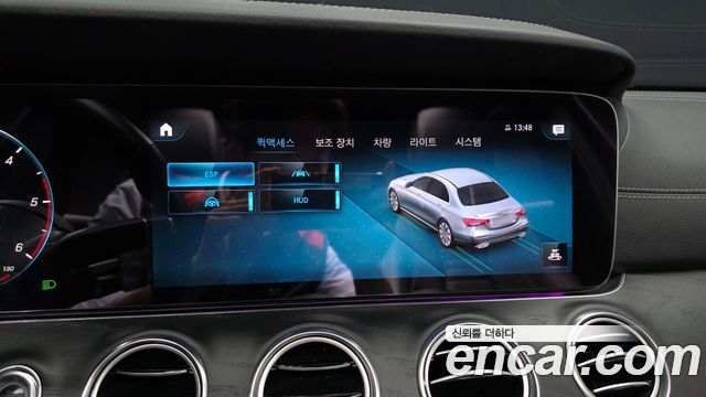 Mercedes-Benz E-Class E220d 4MATIC AMG Line