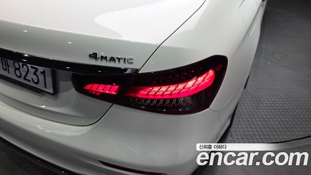 Mercedes-Benz E-Class E220d 4MATIC AMG Line