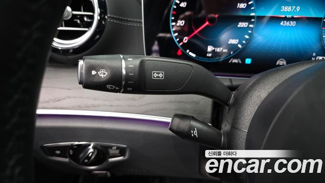 Mercedes-Benz E-Class E220d 4MATIC AMG Line