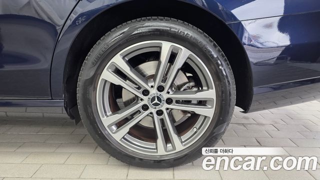 Mercedes-Benz E-Class E350 4MATIC Avantgarde