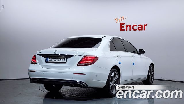 Mercedes-Benz E-Class E220d Avantgarde