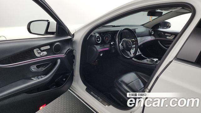 Mercedes-Benz E-Class E220d Avantgarde