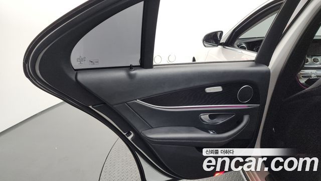 Mercedes-Benz E-Class E220d Avantgarde
