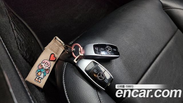 Mercedes-Benz E-Class E220d Avantgarde