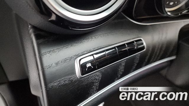 Mercedes-Benz E-Class E220d Avantgarde