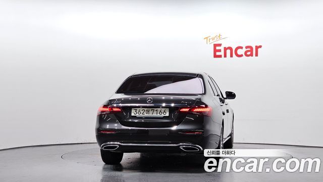 Mercedes-Benz E-Class E350 4MATIC Avantgarde