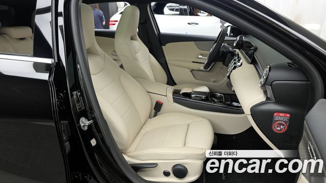 Mercedes-Benz A-Class A220 Hatchback