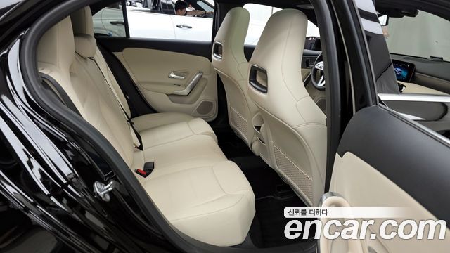 Mercedes-Benz A-Class A220 Hatchback