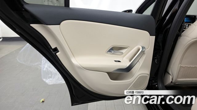 Mercedes-Benz A-Class A220 Hatchback