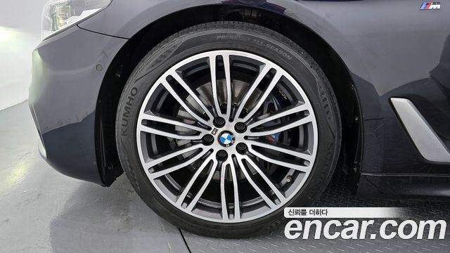 BMW 5-Series 530i xDrive M Sport Package Plus
