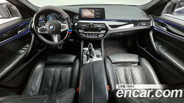BMW 5-Series 530i xDrive M Sport Package Plus