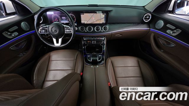 Mercedes-Benz E-Class E300 4MATIC Avnatgarde