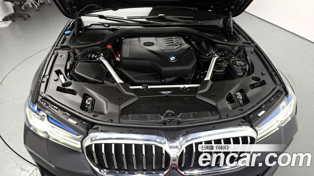 BMW 5-Series 530i M Sport Package